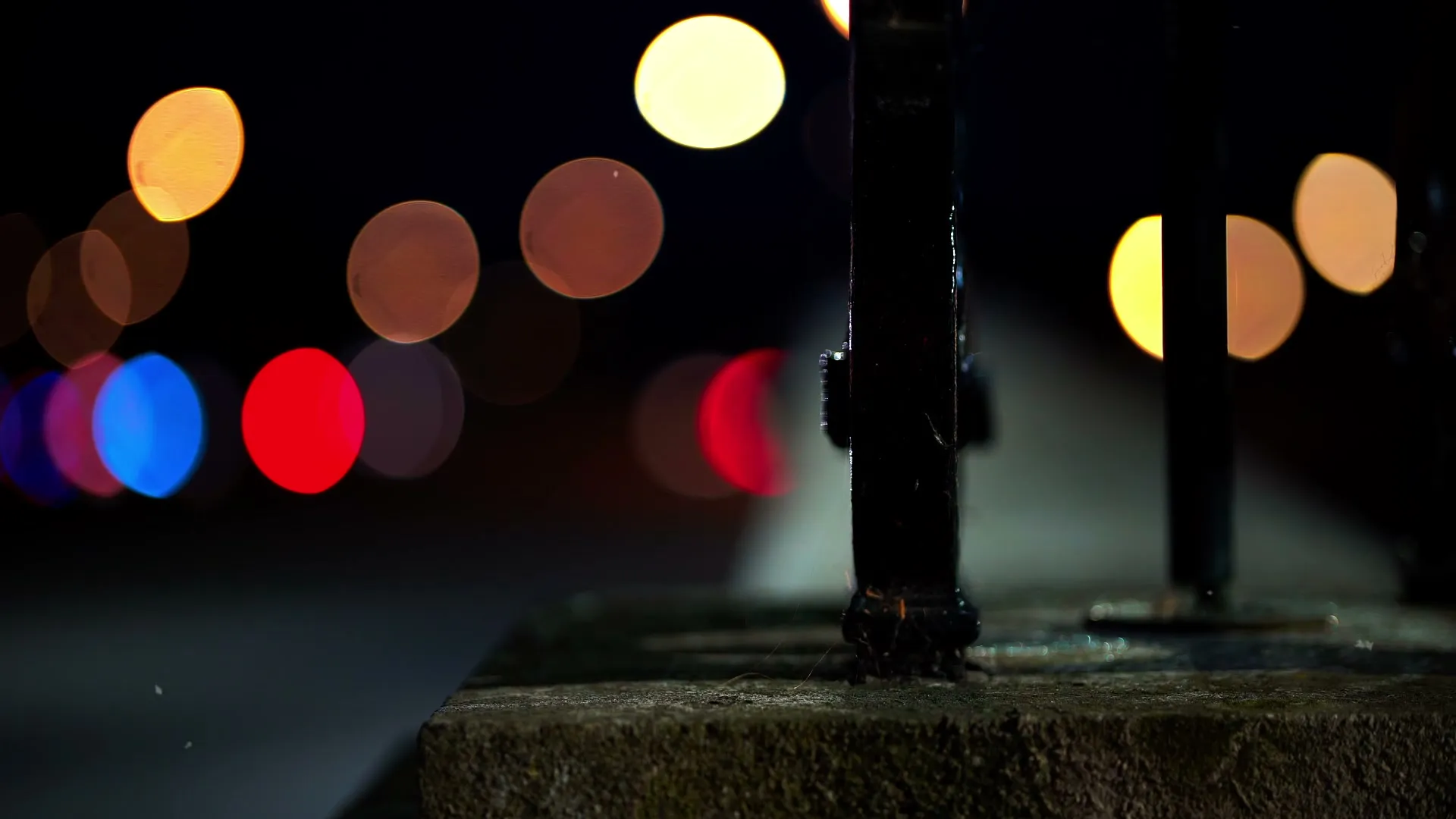 HAMPTON STREET — Street-side perspective by DROPTHEORY LAB. Cinematic film production, street filmmaking, and visual storytelling.