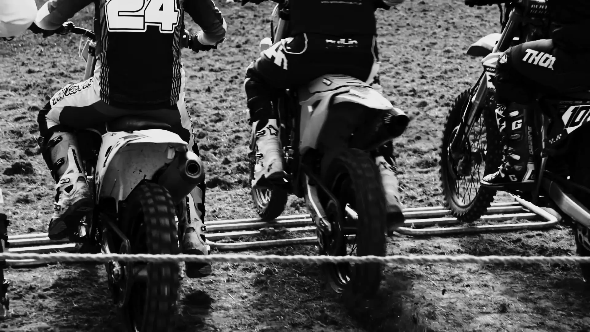 MOTORCROSS RACE — High-octane racing film by DROPTHEORY LAB. Cinematic film production, sports filmmaking, and visual storytelling.